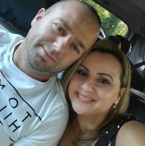 Meet your Posher, Emanuela